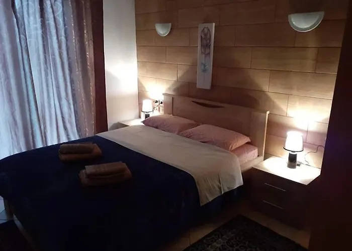 G M 6 Rooms Kentro In The Heart Of The City