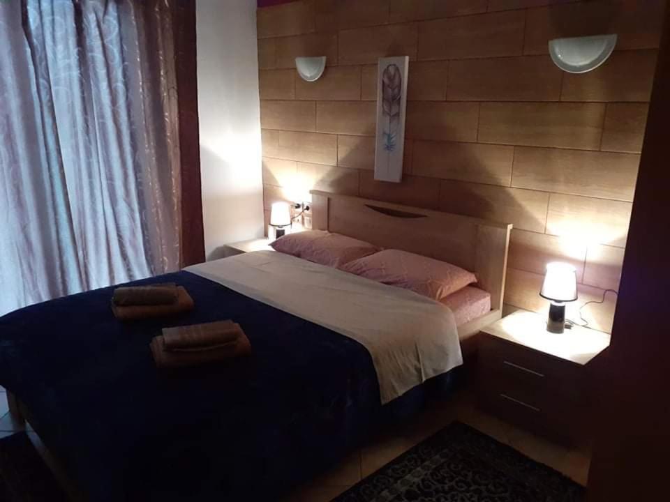G M 6 Kentro In The Heart Of The Apartment Larissa